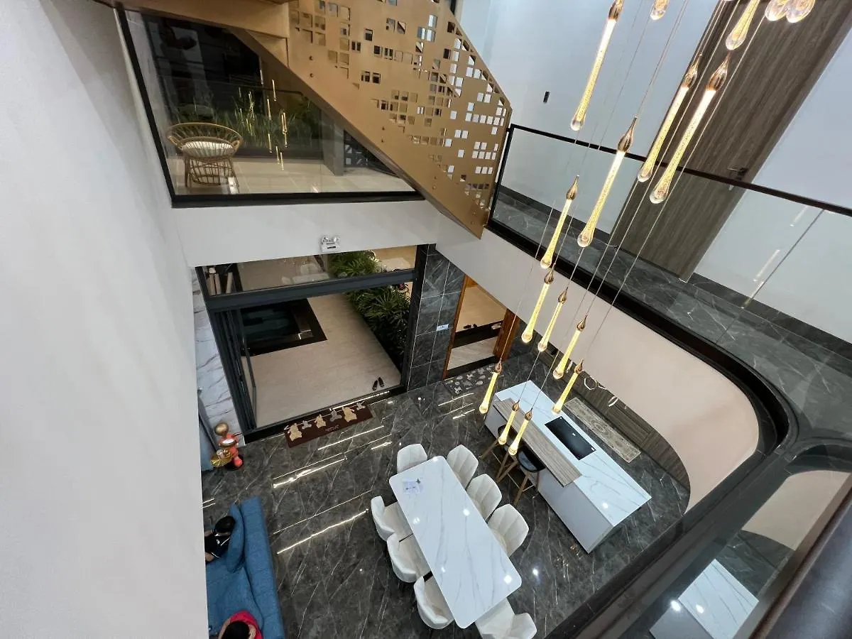 Nancy Strip Imperial Villa 4 Vung Tau