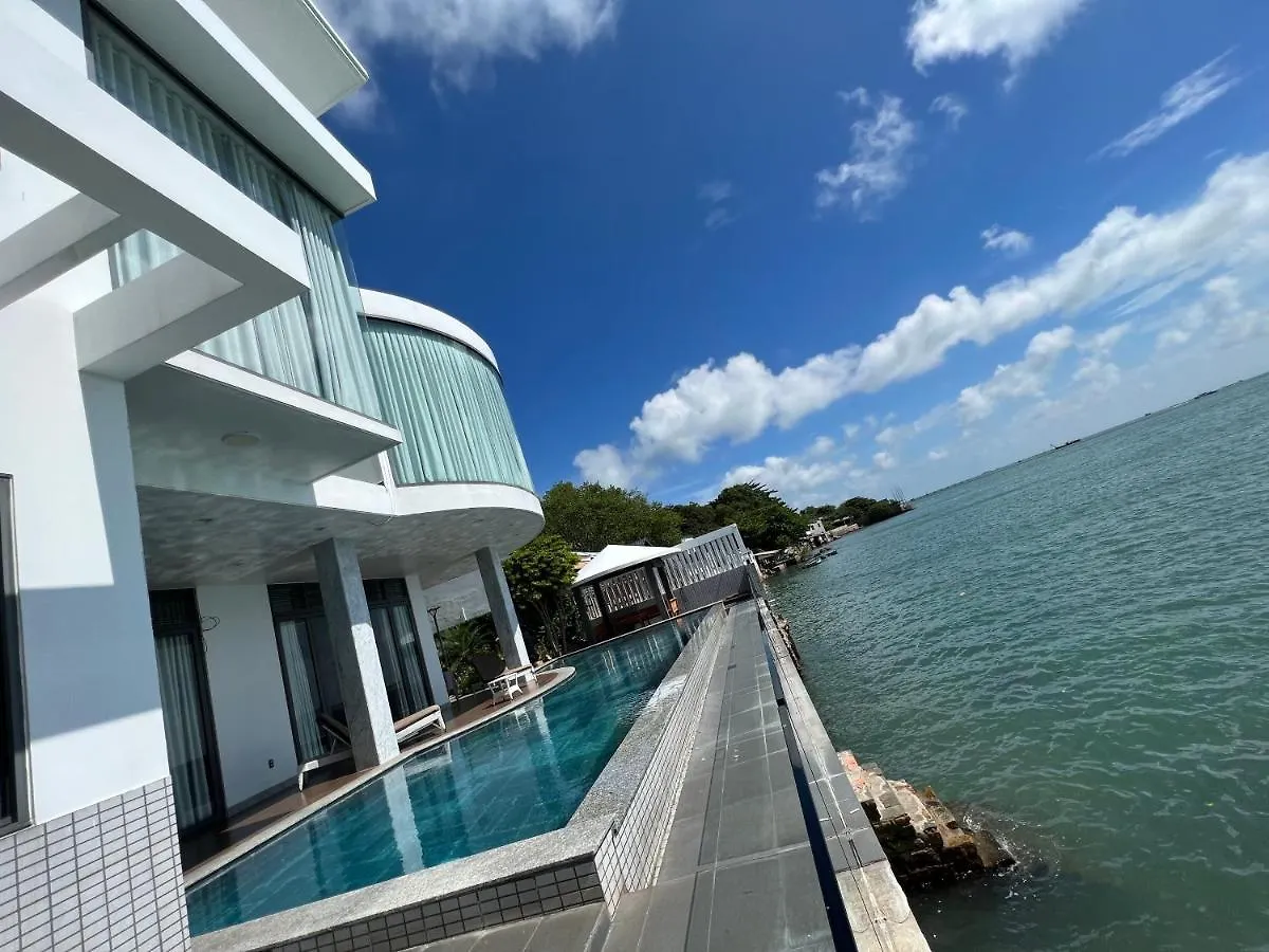Nancy Strip Imperial Villa 4 Vung Tau Vietnam